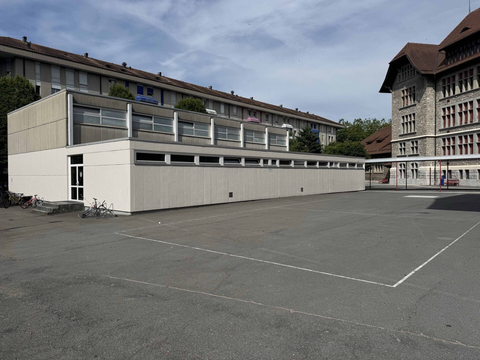 Vue avant travaux — Préau du Collège de la Veveyse, Châtel-Saint-Denis | Forster Paysages